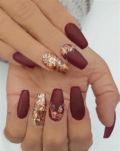 fall maroon nails